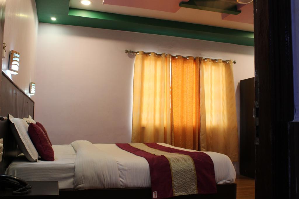 Hotel Deep Palace Near Bus Stand Udaipole Udaipur Luaran gambar